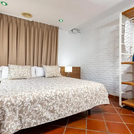 Apartment Calas
